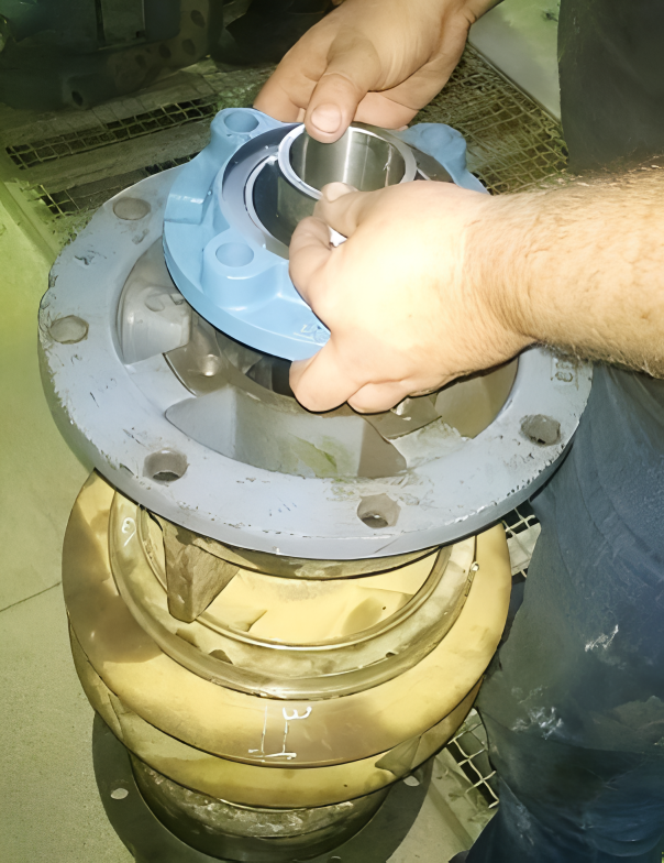 تعمیرات و بازسازی پمپی دیگر از موتورخانه مرکزی مصلی تهران