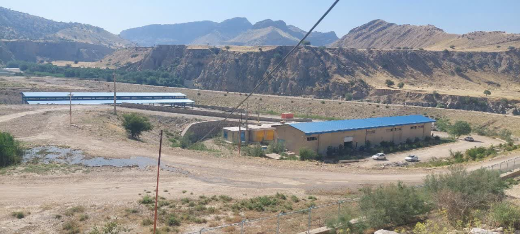 نمایی از ایستگاه پمپاژ آبرسانی شماره یک امامزاده جعفر